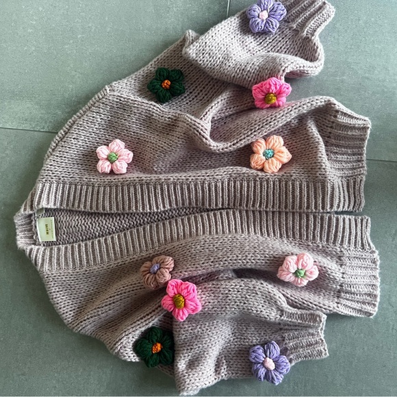 MAEVE by Anthropologie- Pink Knitted Cardigan with Floral Accents - Picture 4 of 4